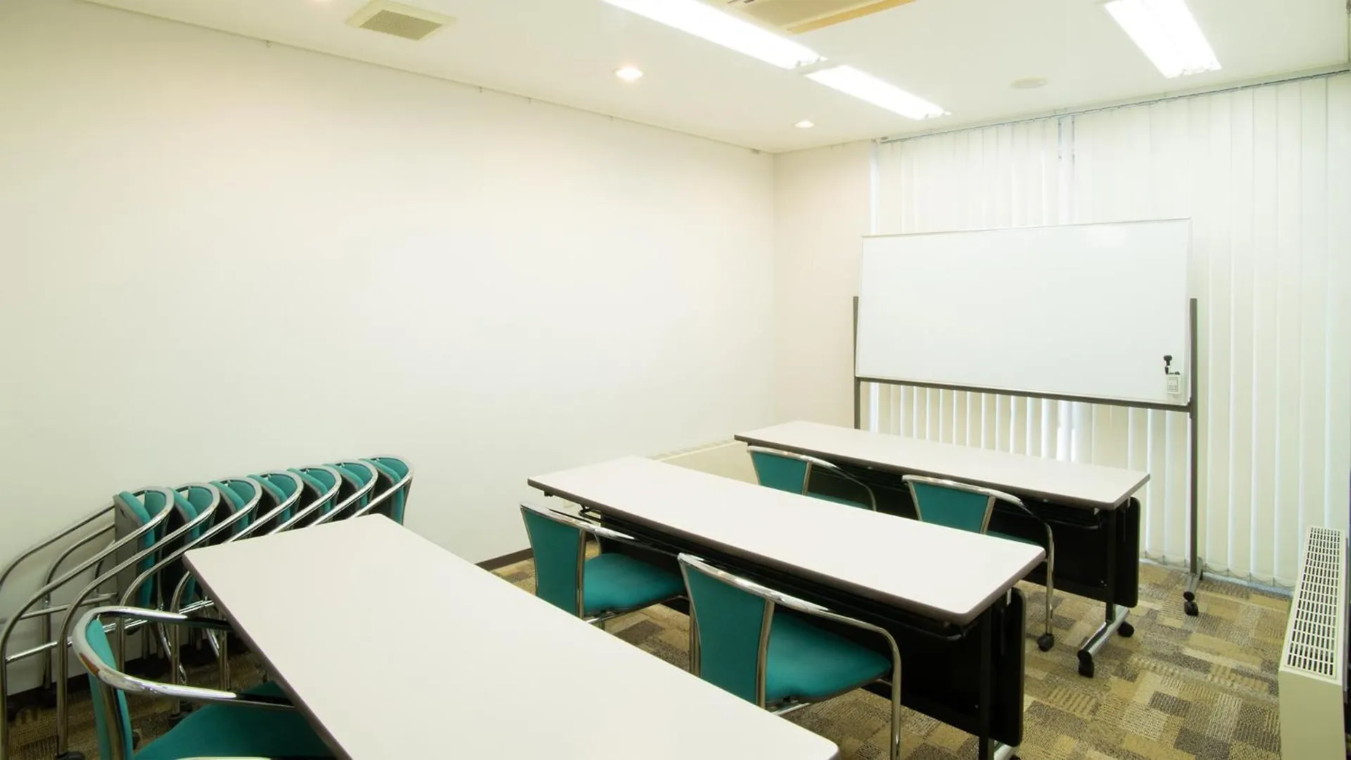 Toyoko Inn Hokkaido Asahikawa Ekimae Ichijo Dori Japonia